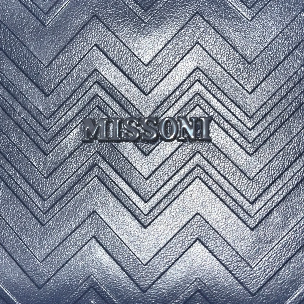 NWOT Missoni Dark Blue Chevron Patterned Travel Bag Toiletries Case